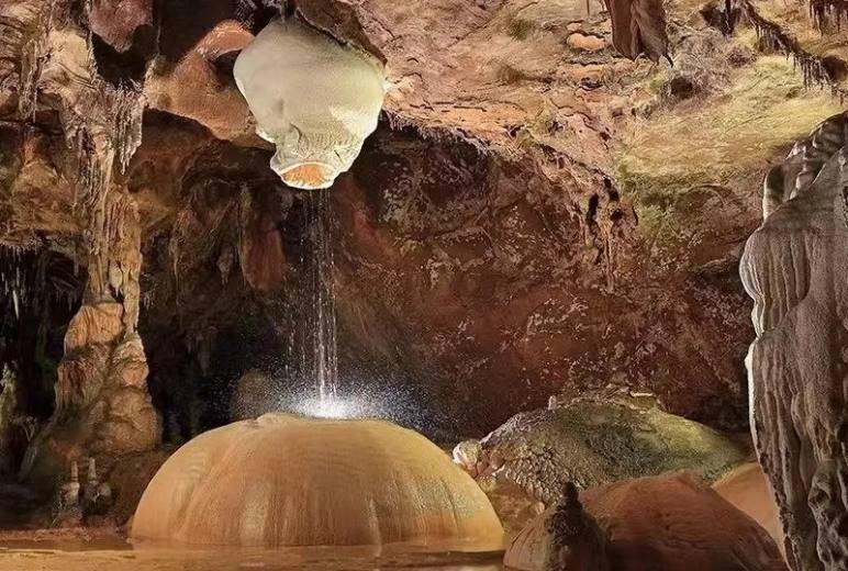 【地心世界】世界天坑之都5天4晚 勇闯天坑地心  
